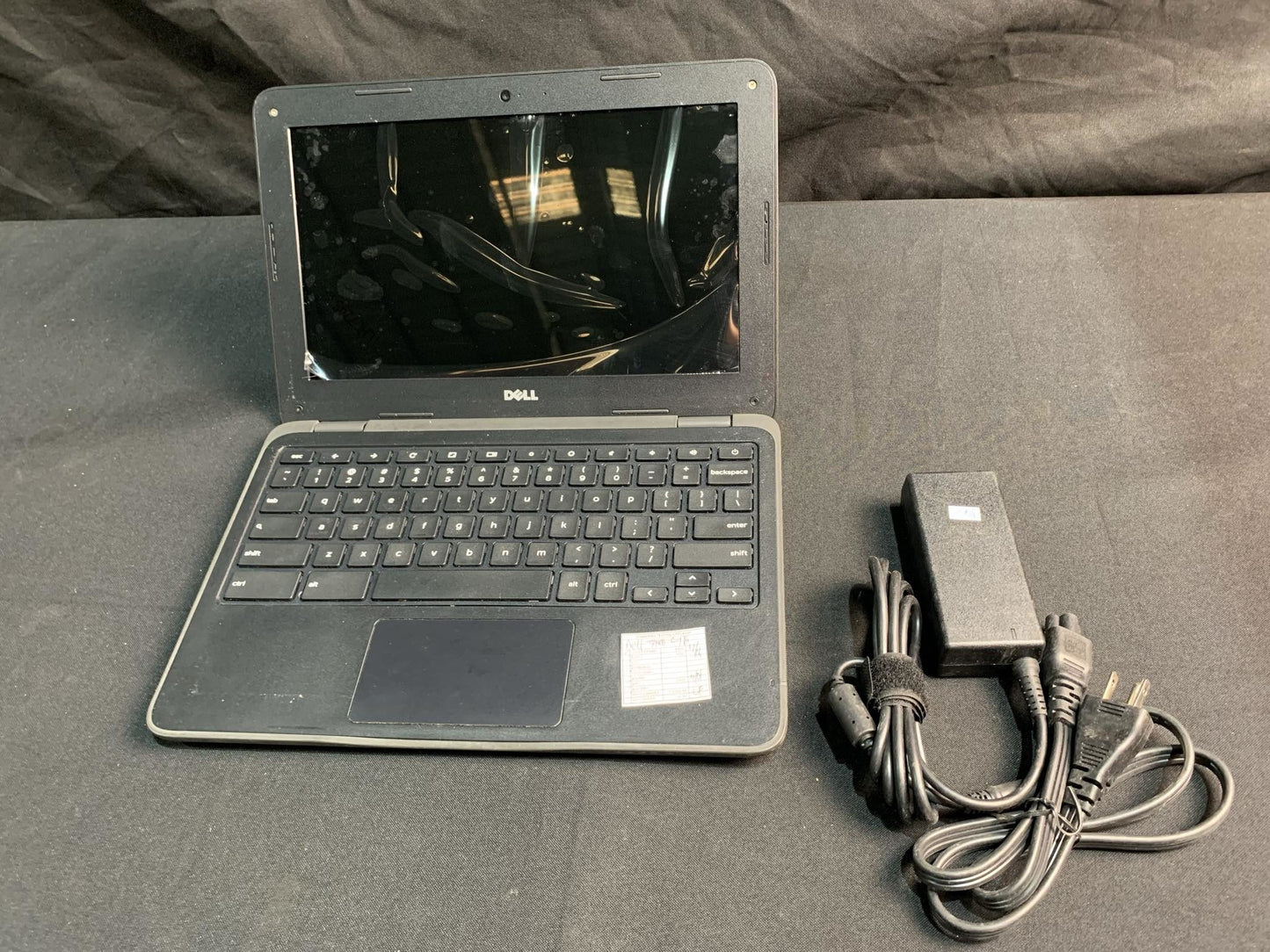 4GB / 16GB Pre-loved US Chromebook Laptop with Charger - Random Brand