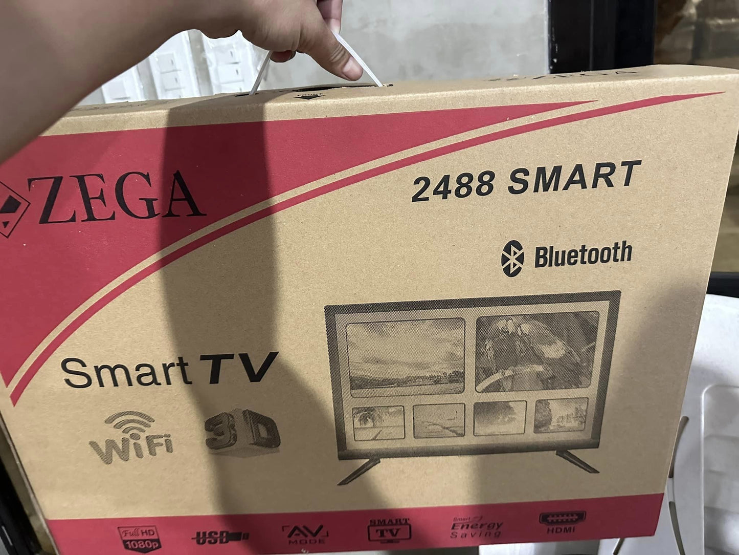 Zega Smart TV HDR Wifi Bluetooth Ready with Built-in Applications Netflix Youtube Spotify