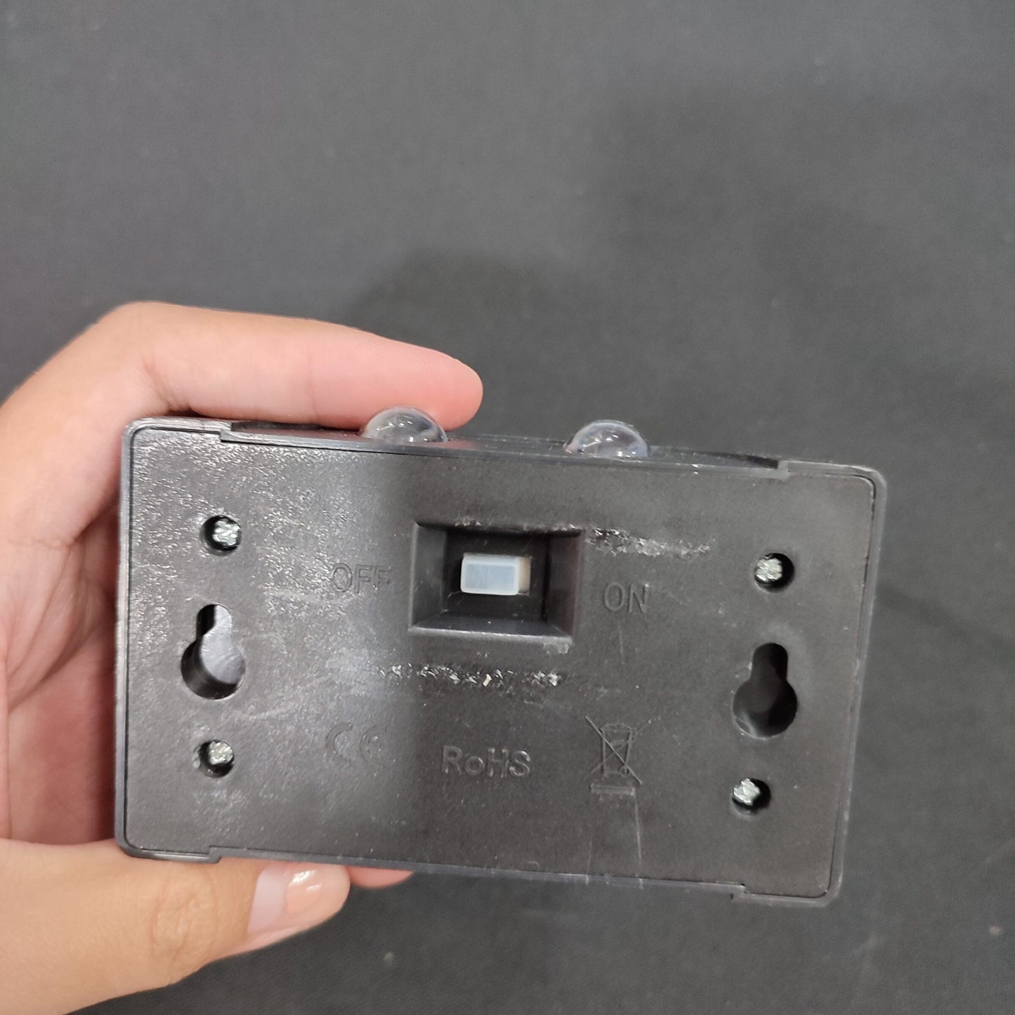 2 Packs of LED Solar Wall Lamp - 4 LED