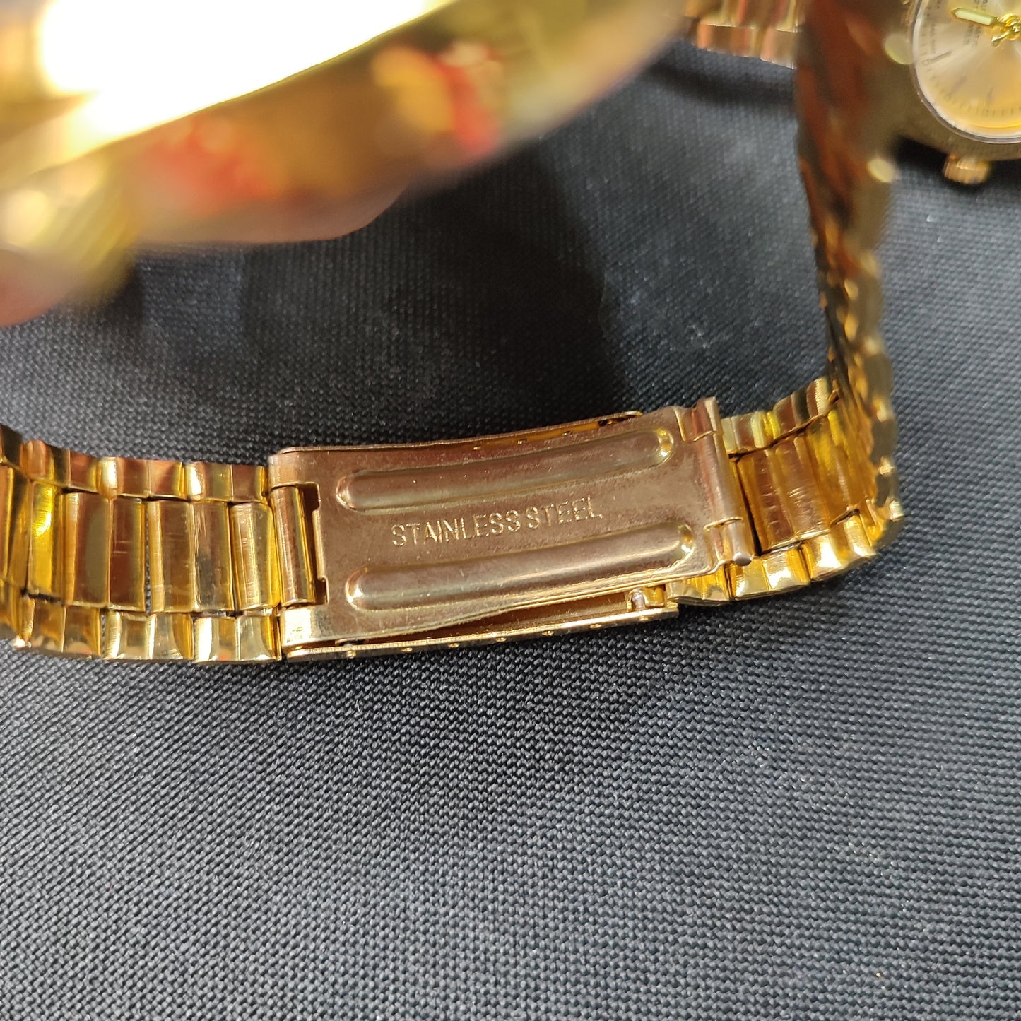 Seiko 5 Gold Analog Couple Watch - Glow Hand with Quality Box