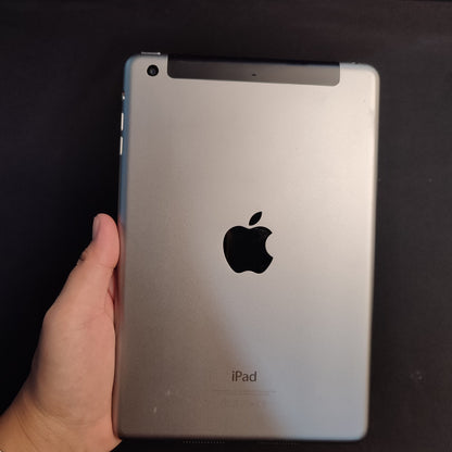 Pre-loved Apple Ipad Mini 3 1GB/16GB with Charger