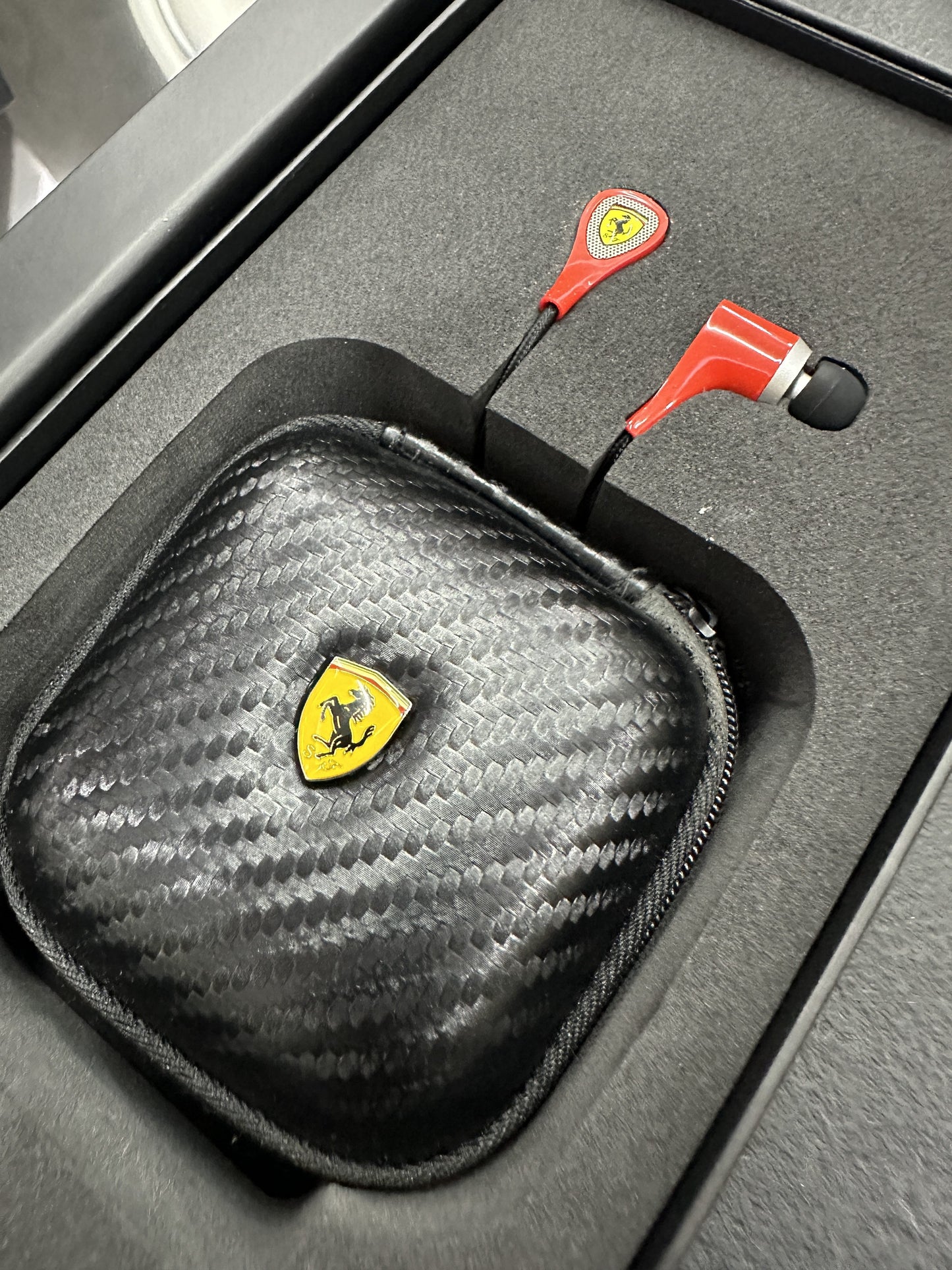 Ferrari Scuderia S100i Noise Isolating Earphone