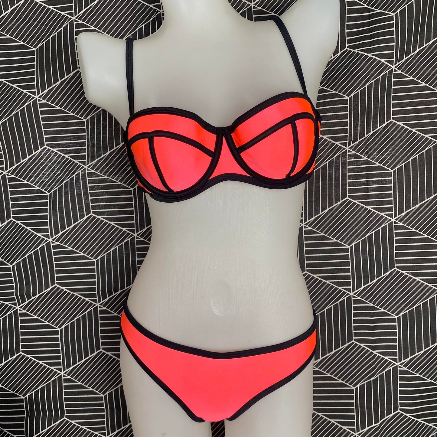 Authentic Australian Triangl Swimwear Swimsuit - Milly - Capri Cruise-Bottom