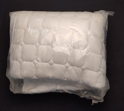 Honeycomb Quilted Microfiber Comforter - White