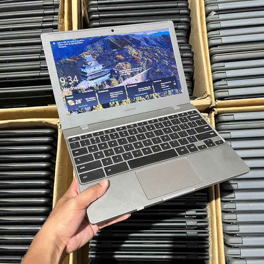 4/32 Pre-loved Samsung Chromebook 4 XE310XBA Laptop