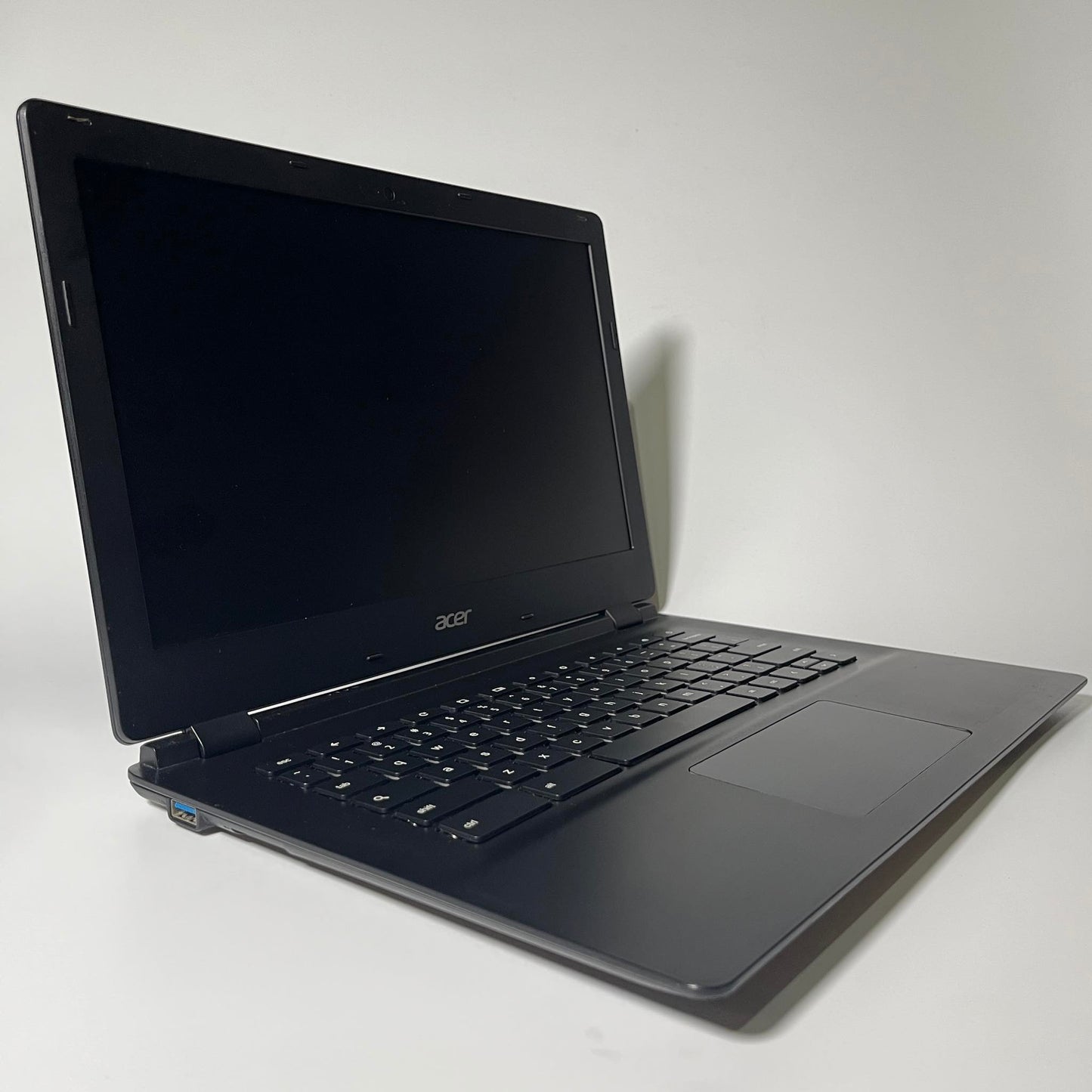 4/16 Pre-loved Chromebook Acer C810-T72T Laptop with Charger - GRADE B