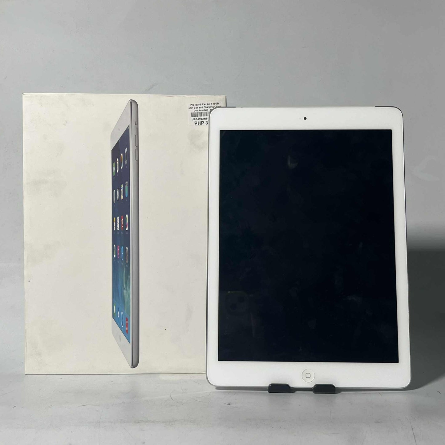 Pre-loved iPad Air 1 16GB with Box and Charging Chord (No Adapter)