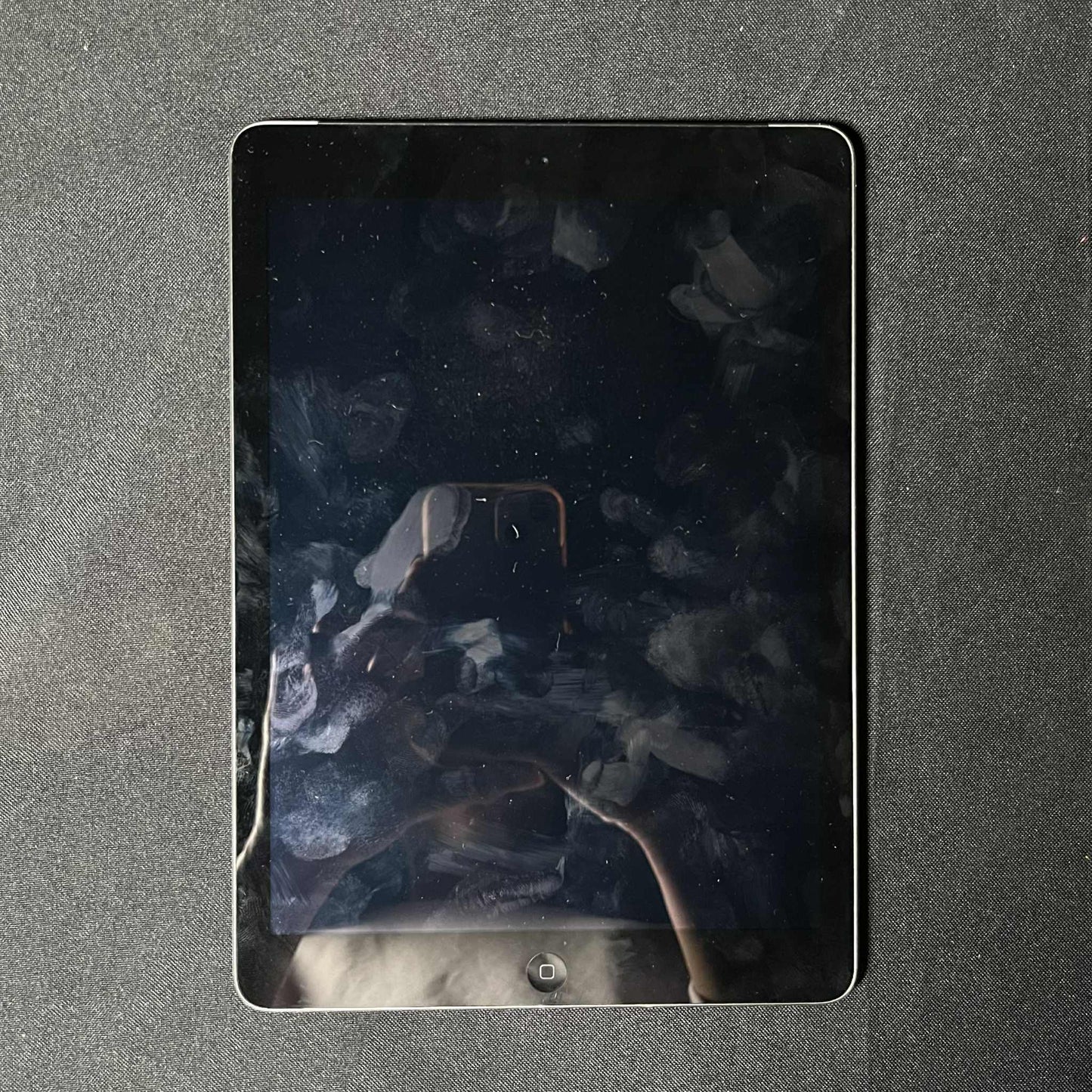 Pre-loved iPad Air 1 16gb Factory Unlocked (Unit Only)