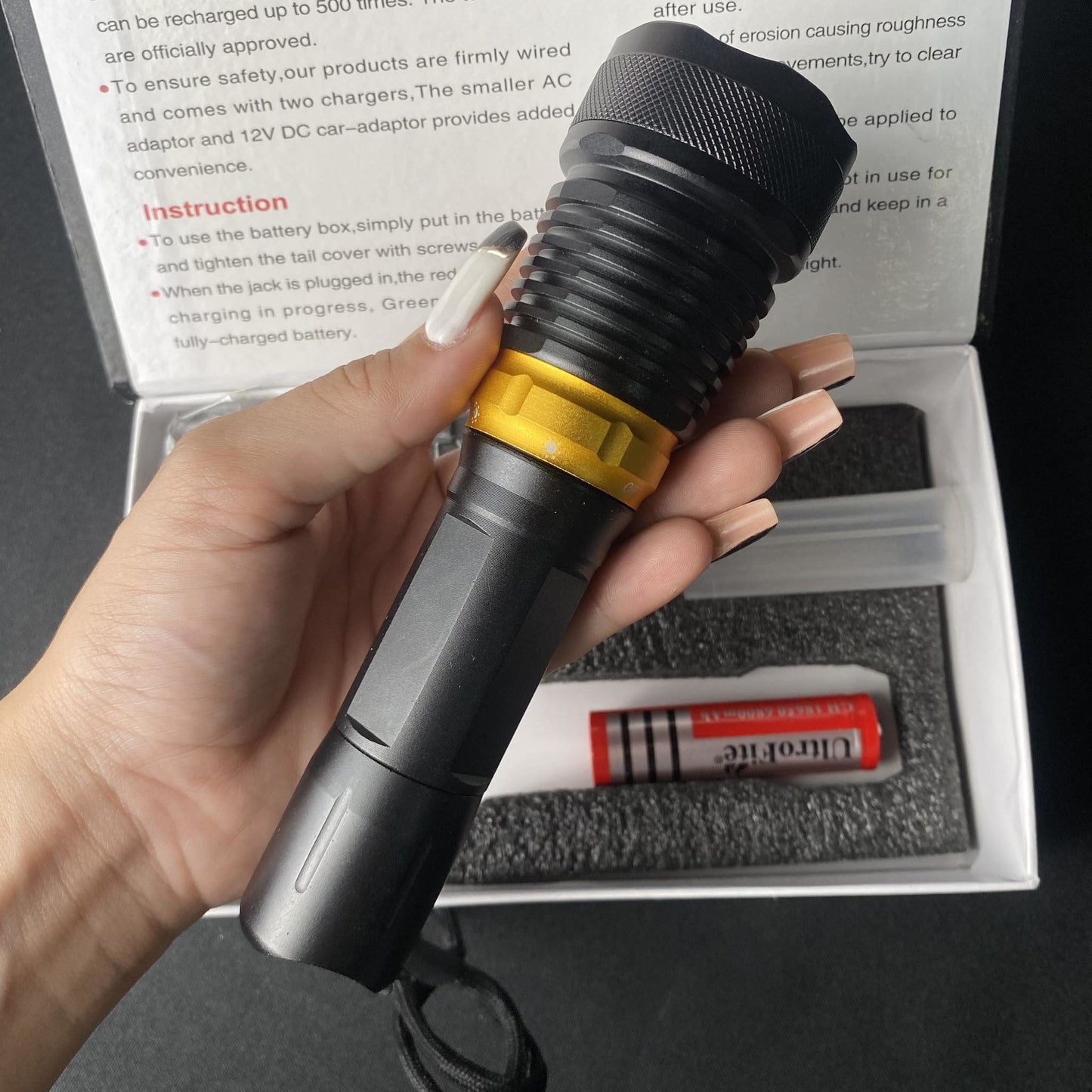 Aluminium Alloy Flashlight W/ Battery & Battery Charger - T6061