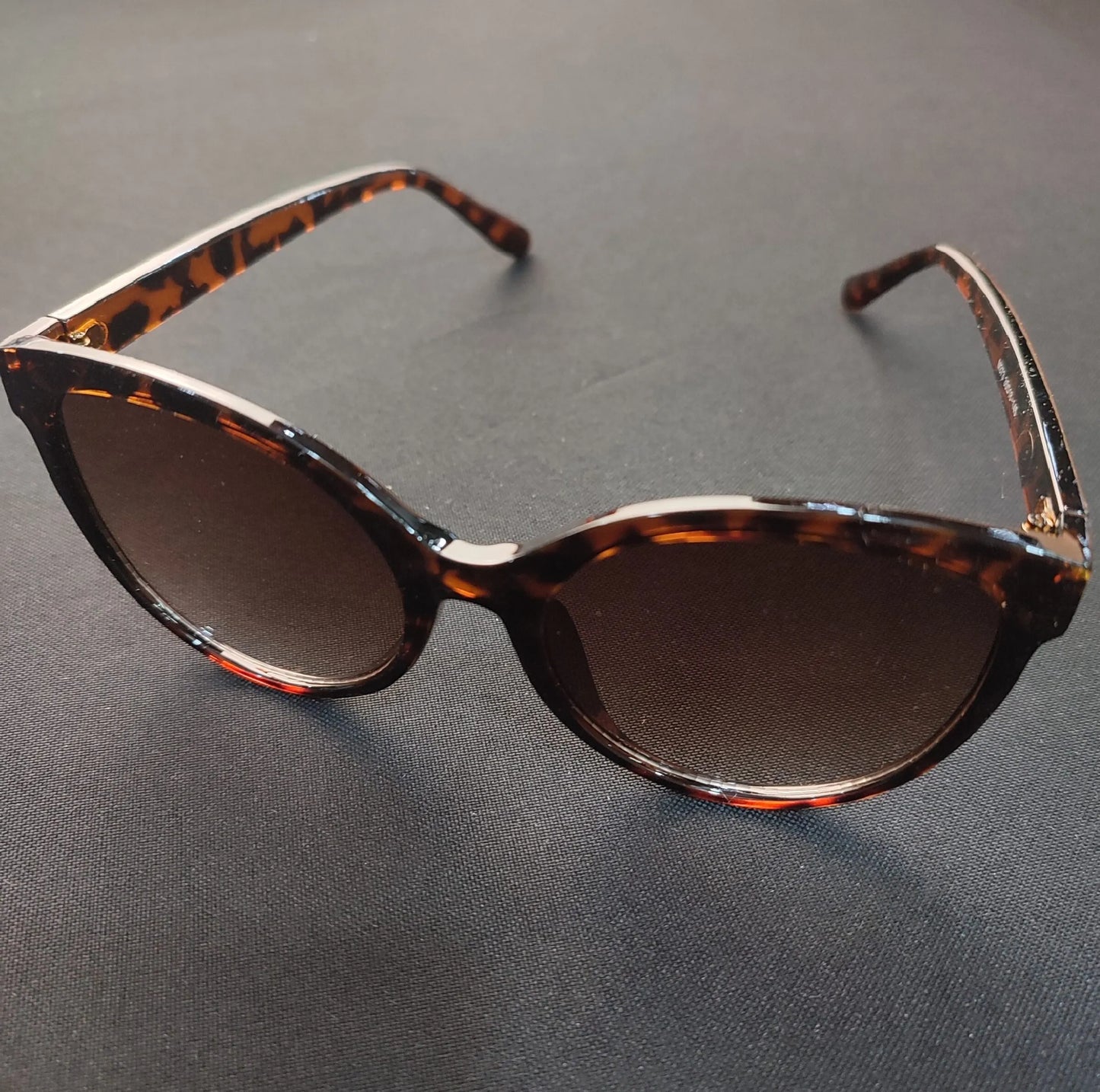 Shining Eye Sunglasses M373 - Leopard