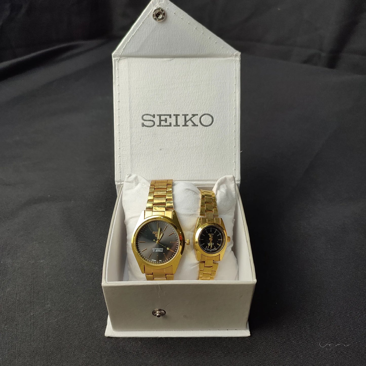 Seiko 5 Gold Analog Couple Watch - Glow Hand with Quality Box