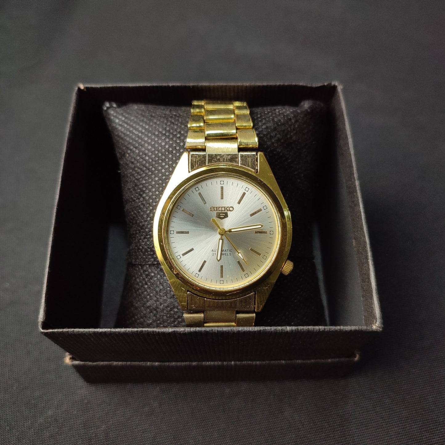 Seiko 5 Men's Gold Analog Watch White Hand with Regular Box
