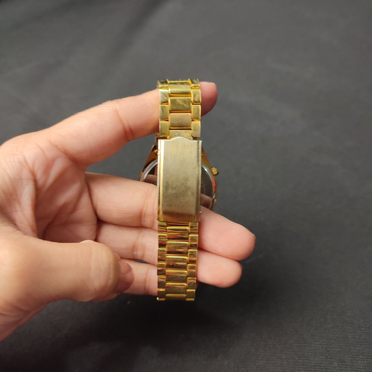 Seiko 5 Men's Gold Analog Watch White Hand with Regular Box