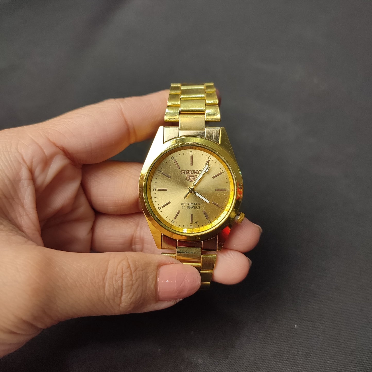 Seiko 5 Men's Gold Analog Watch White Hand with Regular Box