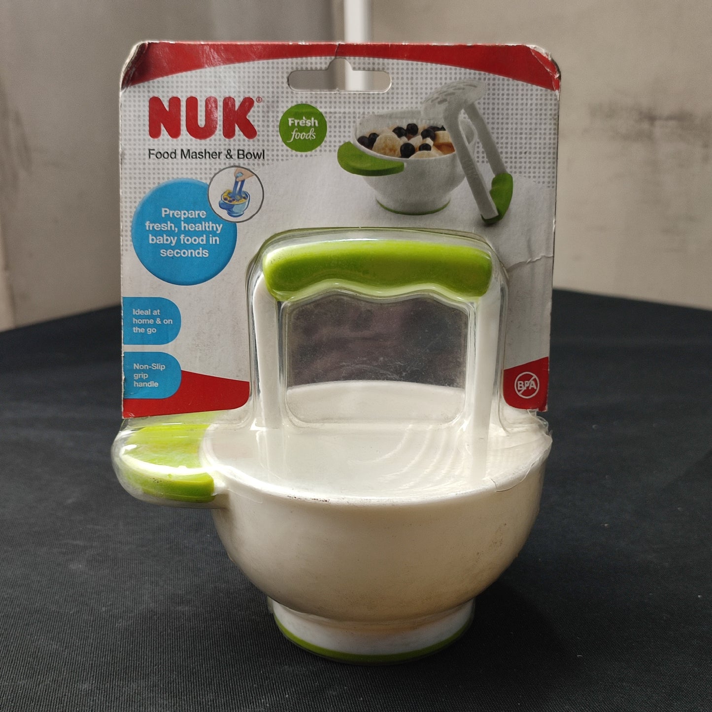 (DHG1) NUK Food Masher and Bowl