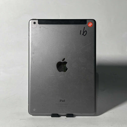 Pre-loved iPad Air 1 16GB with Box and Charging Chord (No Adapter)