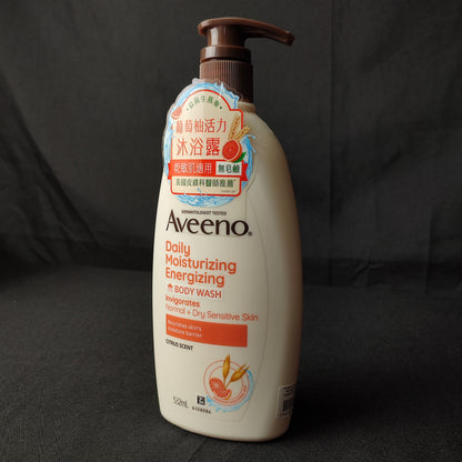 Aveeno Daily Moisturizing Energizing Body Wash Invigorates (Citrus Scent) 532ml