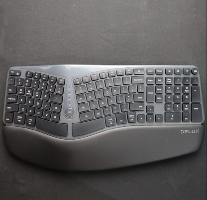 GM901 Delux Wireless Ergonomic Keyboard - Black