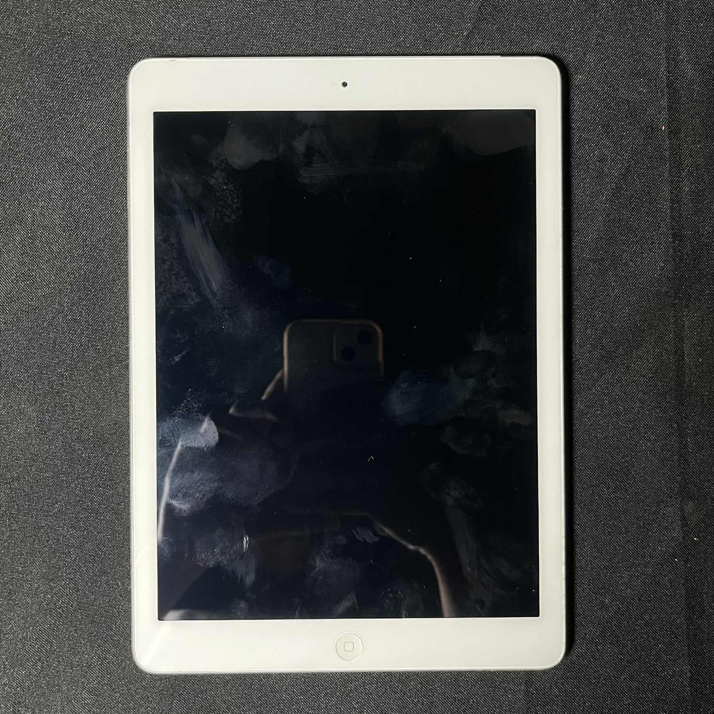Pre-loved iPad Air 1 16gb Factory Unlocked (Unit Only)