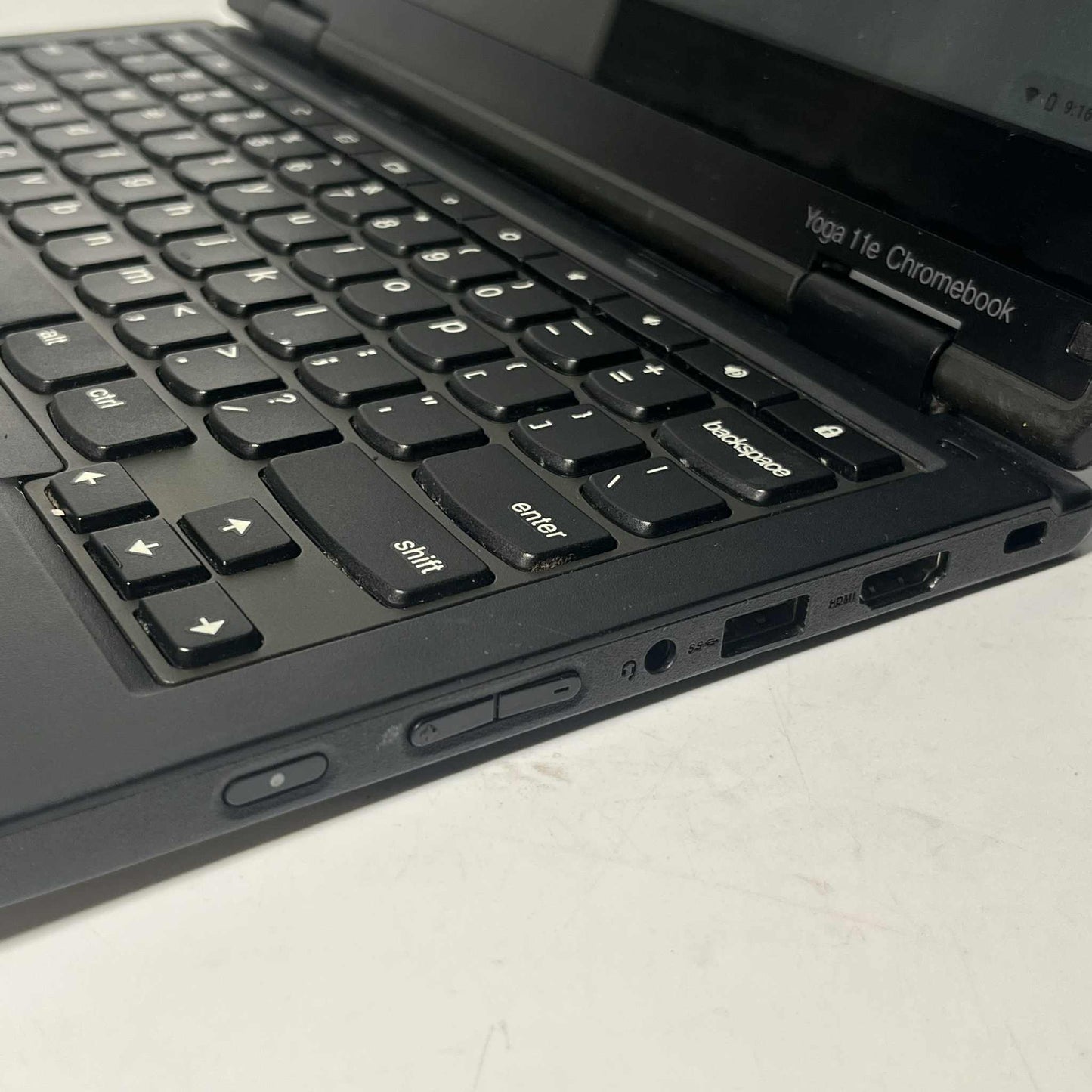 Pre-loved Lenovo Thinkpad Yoga 11E Flippable Touchscreen Chromebook Laptop - CLASS B